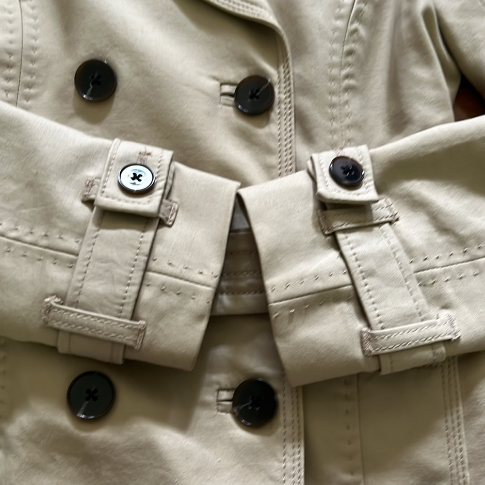 Willi Smith Double-Breasted Trench Coat - Picture 14 of 16